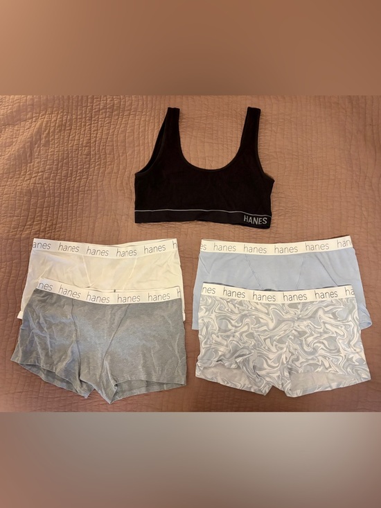 Hanes Other - Hanes Women's Cotton Blend Boxer Brief Panty 4 Pack & Rib Scoop Bralette